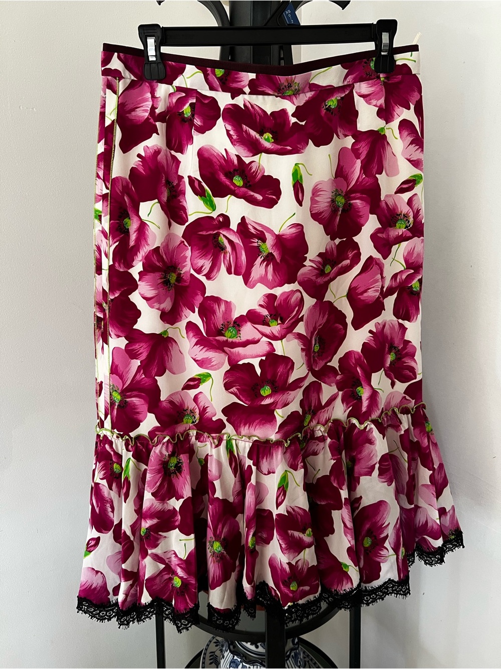 Dolce & Gabbana floral Midi Skirt with Fuchsia Floral Print